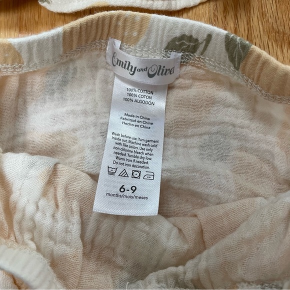 Emily & Oliver boho girl muslin neutral lemon two piece set. Size 6-9 months. - Picture 6 of 8
